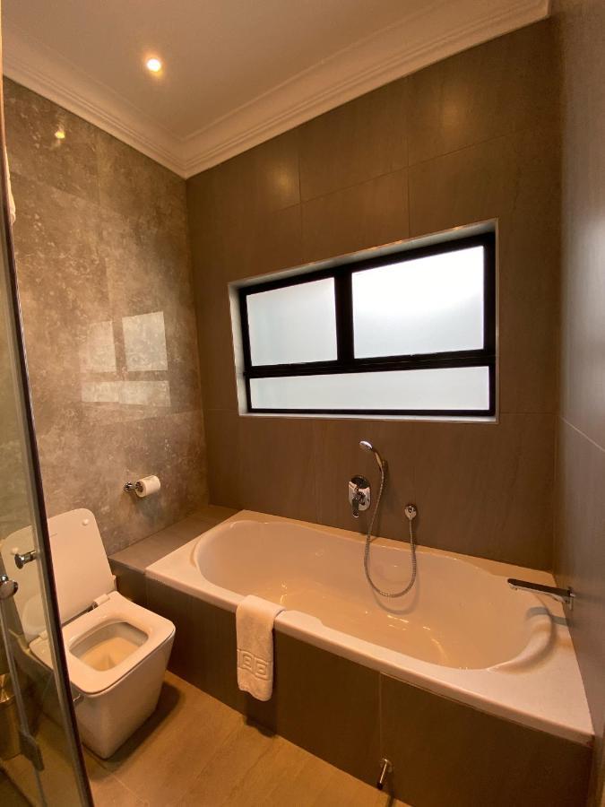 The Northcliff Boutique Hotel Johannesburg Esterno foto